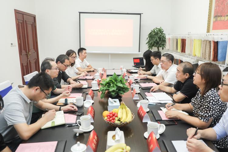 苏州大学—益诚隆可持续针织协同创新中心揭牌仪式成功举行，益诚科技开启绿色针织新篇章